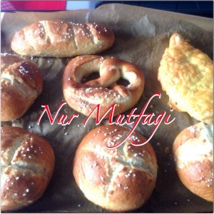 laugebtötchen-brezel-käselaugestange (9)