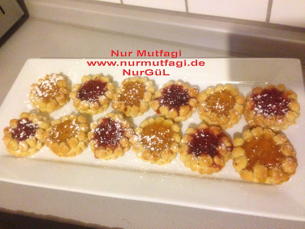 Eti cin kurabiye Cicek Kurabiyeler nasil yapilir tarifi Nur Mutfağı