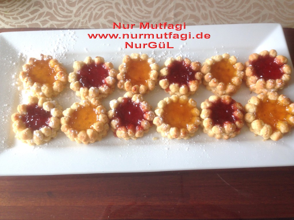 Eti cin kurabiye Cicek Kurabiyeler nasil yapilir tarifi Nur Mutfağı