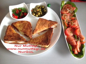 yumurtali tost kizartmasi sucuklu pastirmali kasar peynirli (6)