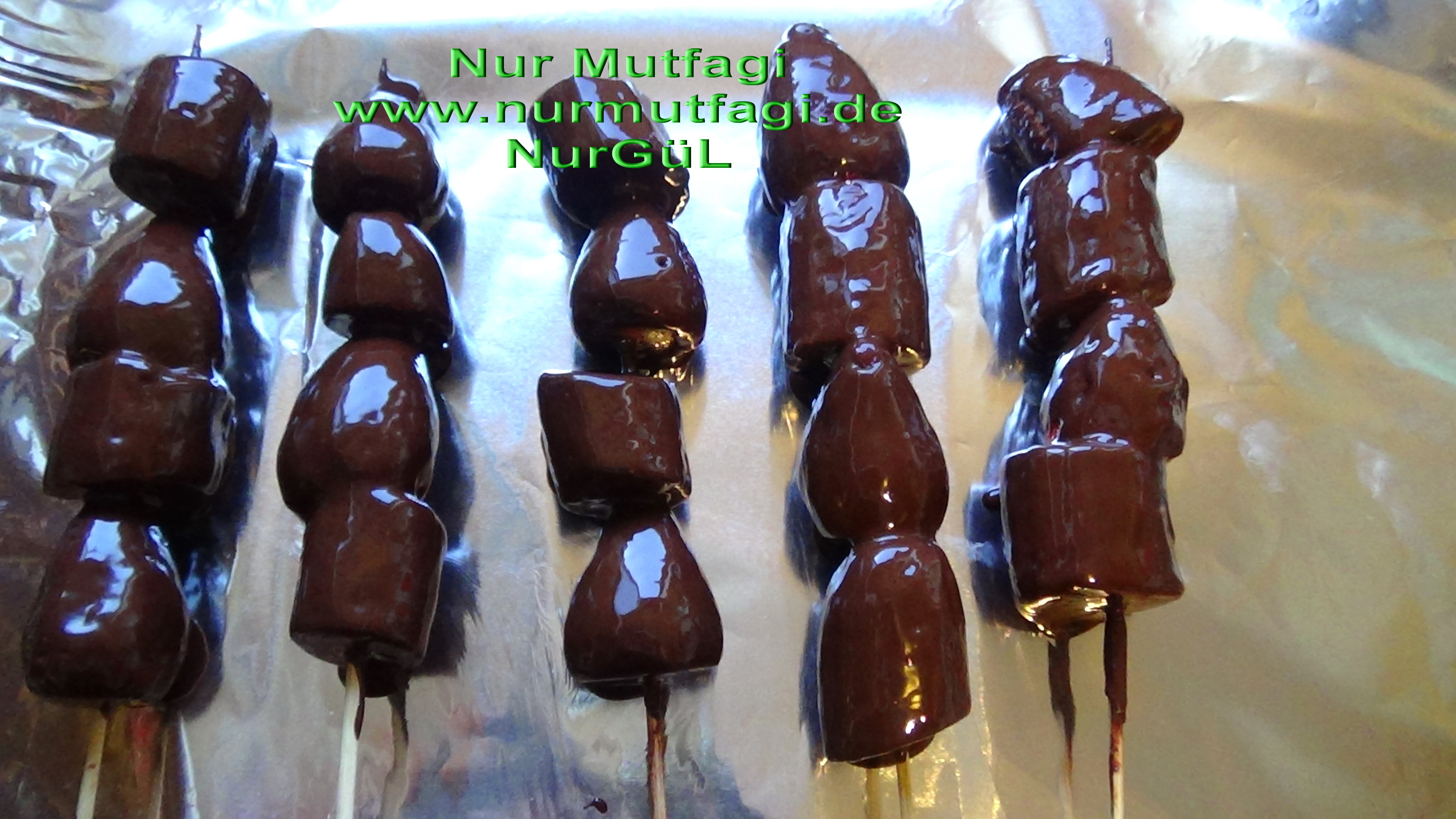 Cikolata soslu meyve tabaklari Nur Mutfağı Cikolata soslu meyve tabaklari Nur Mutfağı