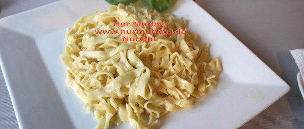 ev yapimi eriste makarna eriste makinesi ile eriste yapmak fettucini nur mutfagi