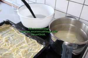 peynirli ispanakli gercek ev yapimi su böregi (7)