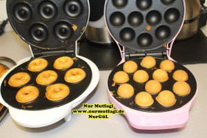 bir hamurdan iki tarif Top Kek ve Mini Donuts ( Donat, topkek, donaut )
