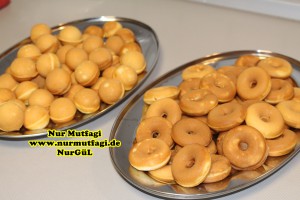 bir hamurdan iki tarif Top Kek ve Mini Donuts ( Donat, topkek, donaut )