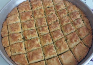 baklava böregi nasil yapilir tarifi peynirli baklava (4)