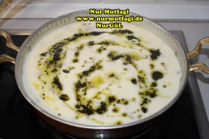 mercimekli yogurtlu corba kesme corbasi (2)