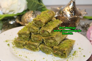 fistikli sarma - antep fistikli dolama - fistikli dürüm baklava tarifi (62)