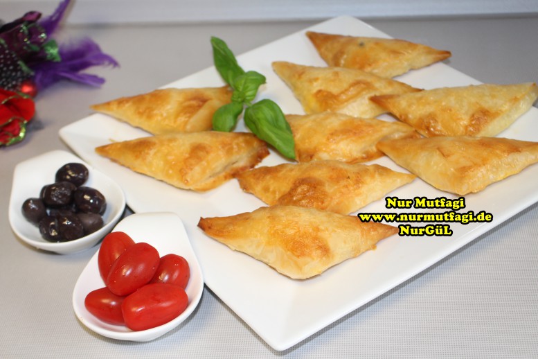 ücgen citir börek peynirli ücgen börek nutellali citir börek tarifi