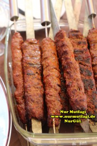 adana kebab tarifi - adana kebabi nasil yapilir (19)