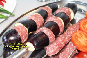 balcan kebabi - patlican kebabi tarifi (1)