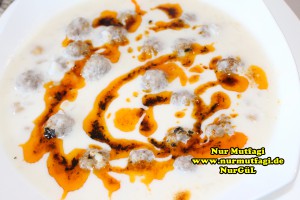 yuvarlama-kofteli-yogurtlu-topalak-corbasi-2