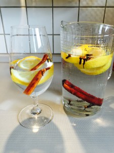 zayiflatan icecek, limonlu su