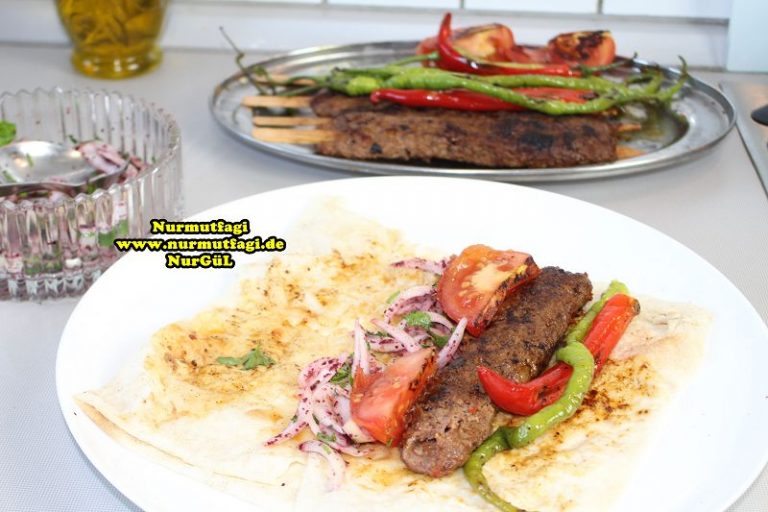 Ev Usulü Kolay Adana Kebab Dürümü nasil yapilir tarifi Nur Mutfağı