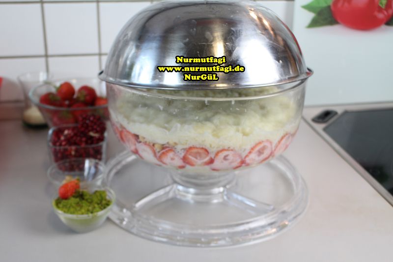 güllac nasil yapilir, ramazan tatlisi güllac tarifi, sütlü tatli (9)