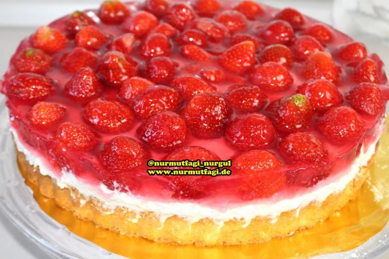 Kolay Jöleli Cilek pastasi nasil yapilir tarifi cilekli tart tarifi