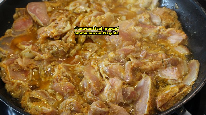döner tabagi, pilav üstü döner nasil yapilir tarifi (3)
