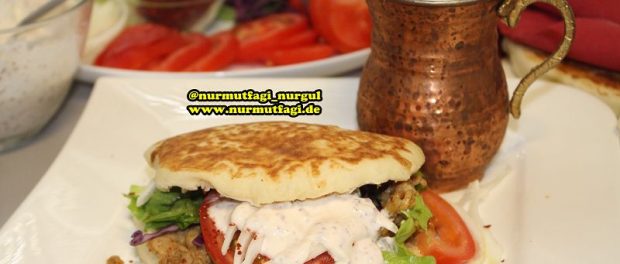 3 Tarif Birarada Ev Yapimi Tavuk Doneri Doner Ekmegi Yogurtlu Doner Sosu Nasil Yapilir Tarifi Nur Mutfagi 3 Tarif Birarada Ev Yapimi Tavuk Doneri Doner Ekmegi Yogurtlu Doner Sosu Nasil Yapilir Tarifi Nur Mutfagi