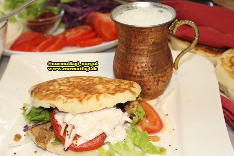 3 tarif birarada, Ev yapimi Tavuk Döneri, Döner ekmegi, Yogurtlu Döner