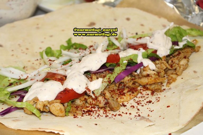 3 tarif bir arada, Ev yapimi Tavuk Dürümü, Dürüm Ekmegi,Yogurtlu Döner
