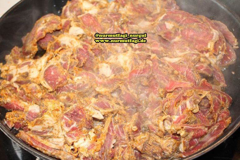 Yaprak Et Döneri nasil yapilir tarifi, et döner tarifi Nur Mutfağı