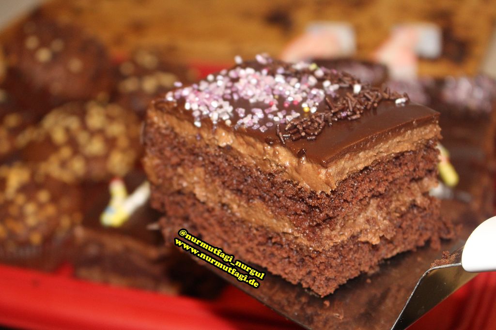 cikolatali mousse yas pasta tarifi, askimin 10. yas günü, dogum günü