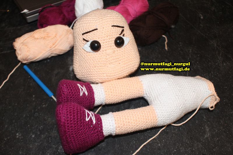 amigurimi kiz bebek yapimi, bas kafa, bacak, gövde vucüt
