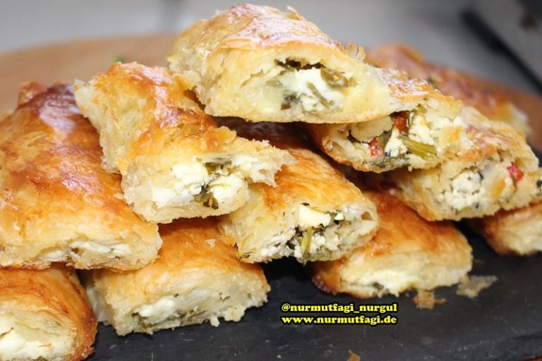 Baklavalık yufkadan Çıtır Börek tarifi Nur Mutfağı