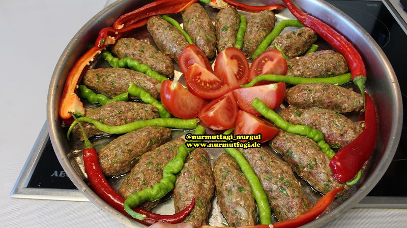 FIRINDA SODALI KÖFTE TARIFI Nur Mutfağı