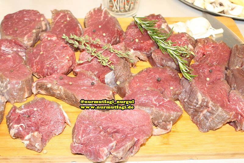 DÖKÜM TAVADA LOKUM ET DANA BONFİLE; MÜTHİŞ LEZZETTE BİR MENÜ; FIRINDA DÖKÜM TAVADA LOKUM ET DANA BONFİLE; MÜTHİŞ LEZZETTE BİR MENÜ; FIRINDA