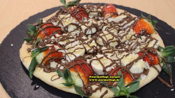 EN TATLI PİZZA 😋🍕 ÇİKOLATALI MEYVELİ PİZZA Nurmutfagi NurGüL Nur Mutfağı