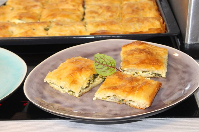 ispanakli börek sosu