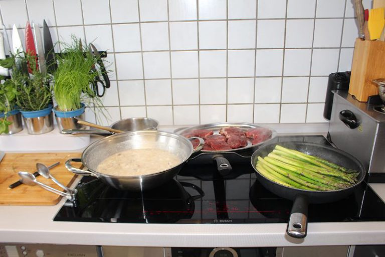 MANTARLI RISOTTO TARIFI; ENFES BIR MENÜ ESLIGINDE; biftek nasil