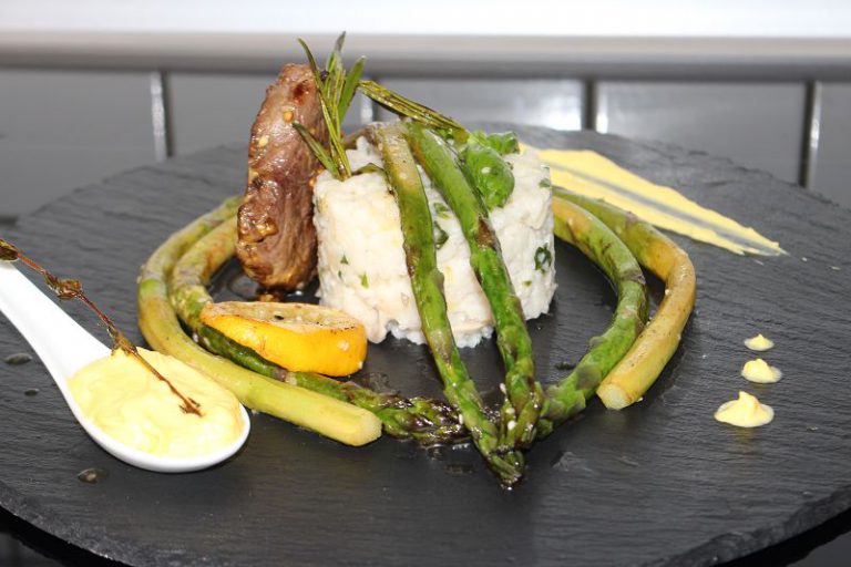 MANTARLI RISOTTO TARIFI; ENFES BIR MENÜ ESLIGINDE; biftek nasil