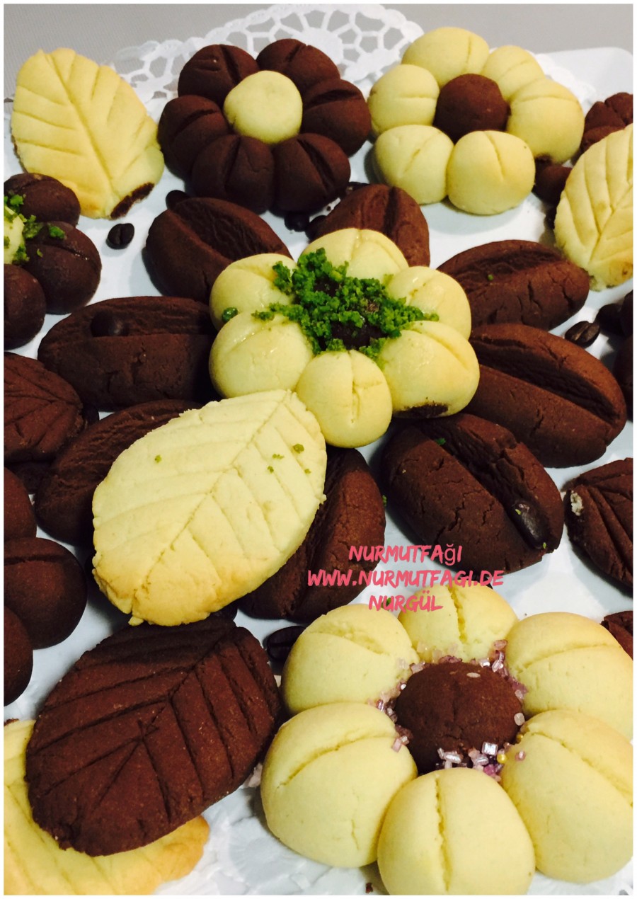 Çiçek Kurabiye nasıl yapılır tarifi- 2 renkli yaprak kurabiye – Nur Mutfağı