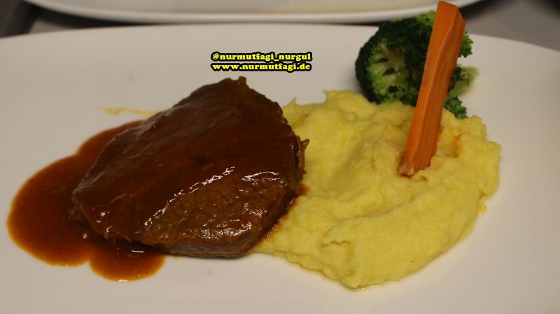 DANA ROSTO; PATATES PÜRESİ EŞLİĞİNDE ENFES BİR MENÜ TARİFİ; Nurmutfagi ...